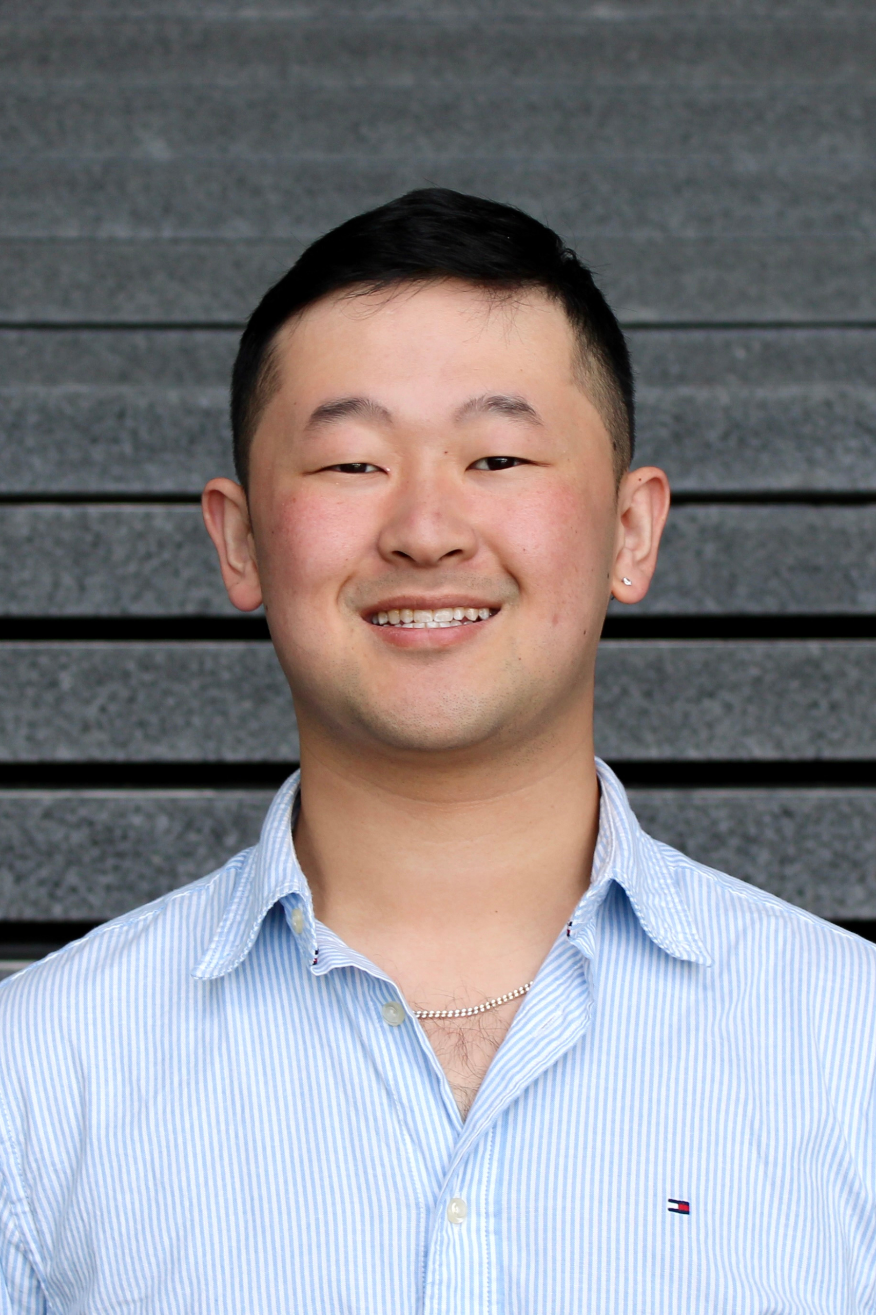Ivan Zhang, tenor