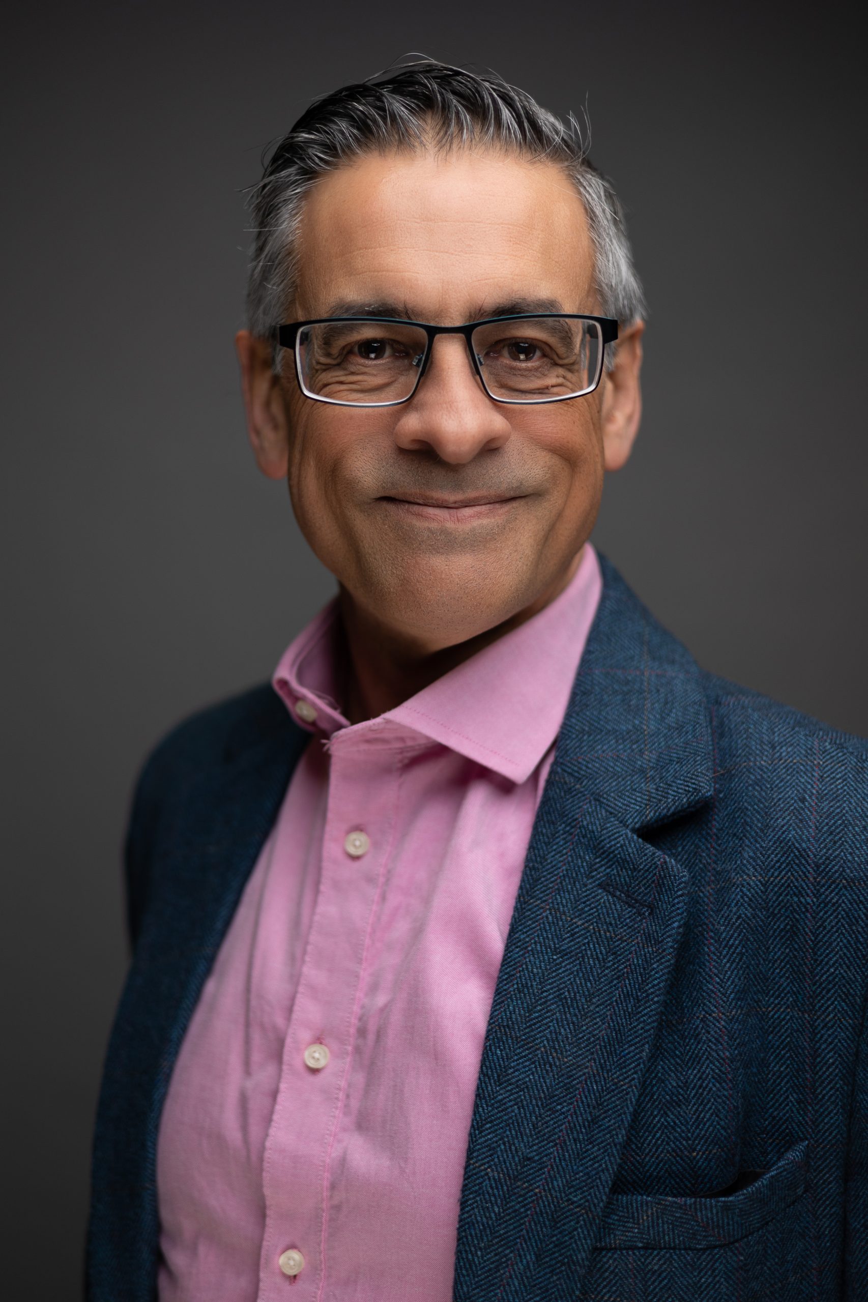 Mark Bobb, baritone